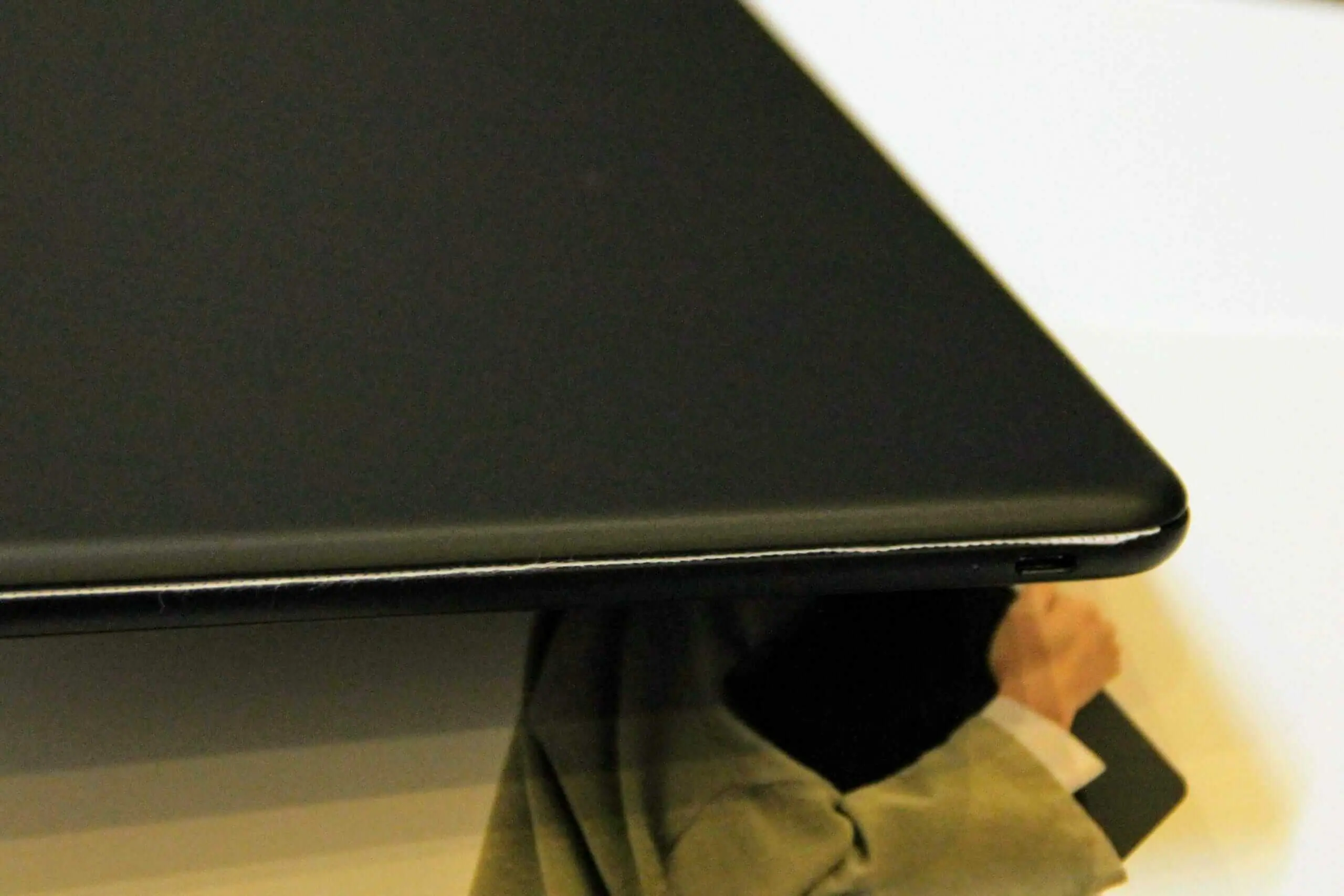 Pixelbook Go:右部