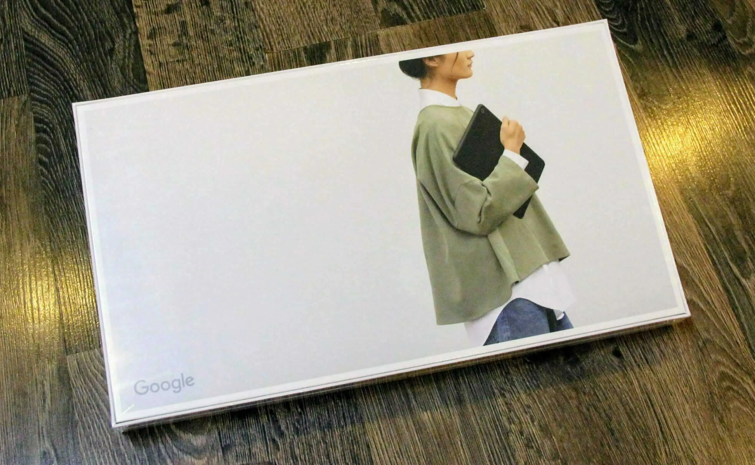 Pixelbook:裏面